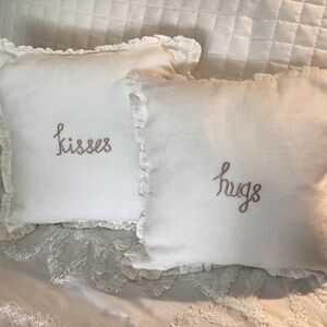 NEW Taylor Linens Set of (2) Mini Pillows
